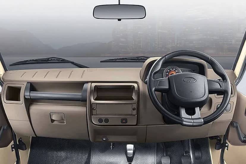 mahindra-bolero-pikup-extraLong-dashboard