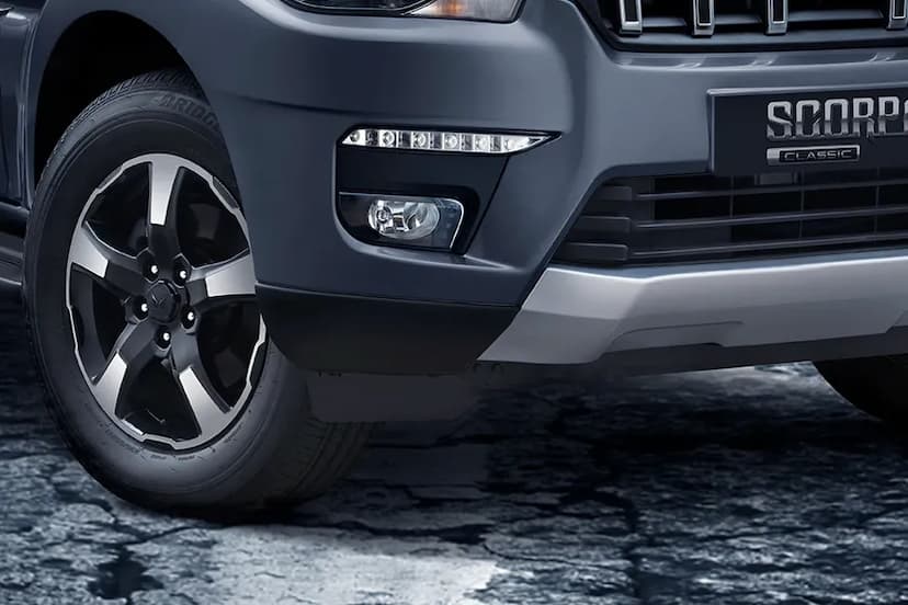mahindra-scorpio-classic-fog-light