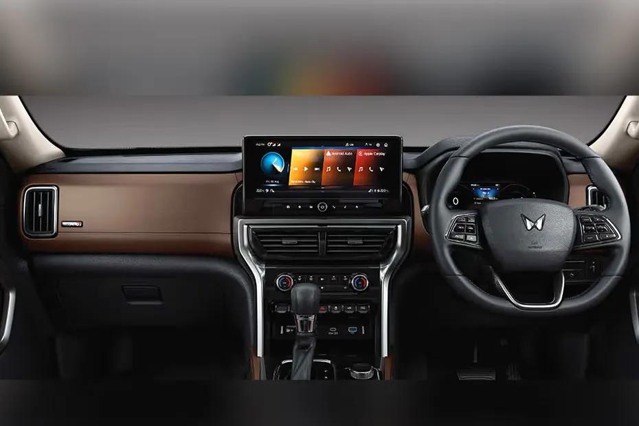 Scorpio N Dual Tone Dashboard