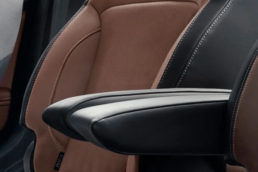 mahindra-scorpio-n-rear-armrest