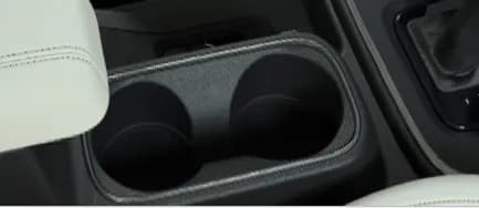 mahindra-thar-roxx-cup-holder