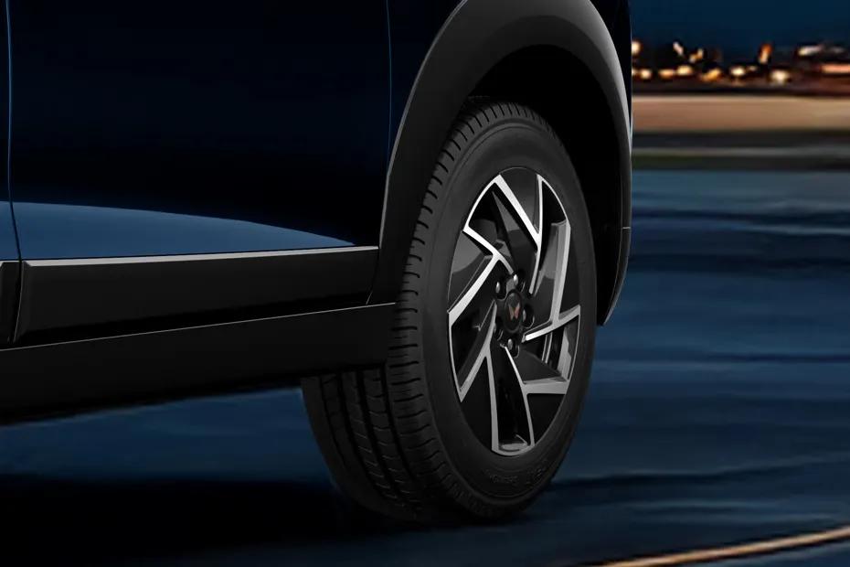 mahindra-xuv-3xo-ev-alloy-wheels