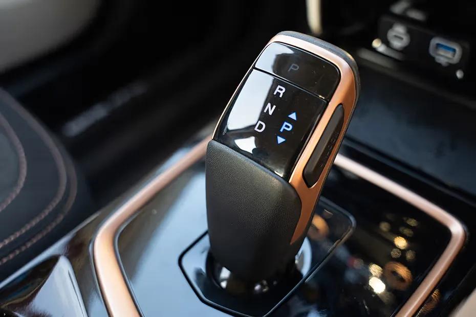 Xuv 3xo Ev Automatic Gear Shifter