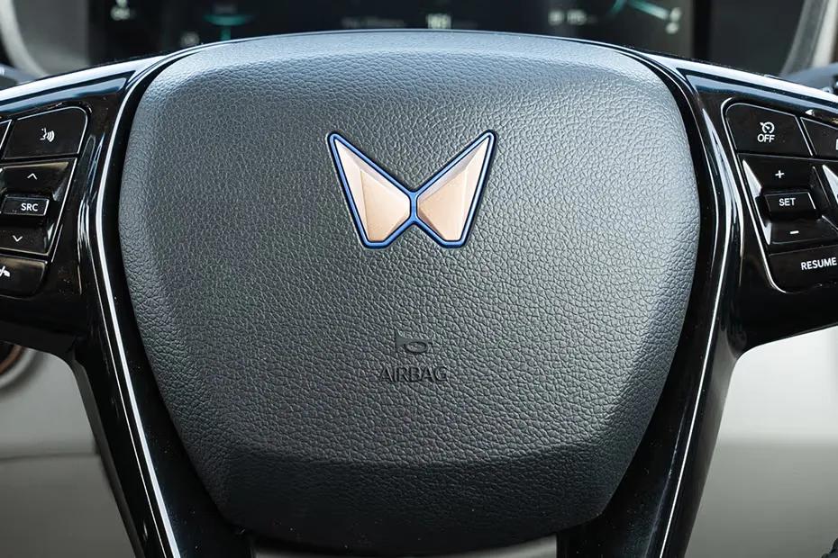 Xuv 3xo Ev Horn Pad