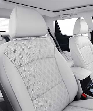 mahindra-xuv-3xo-front-seats