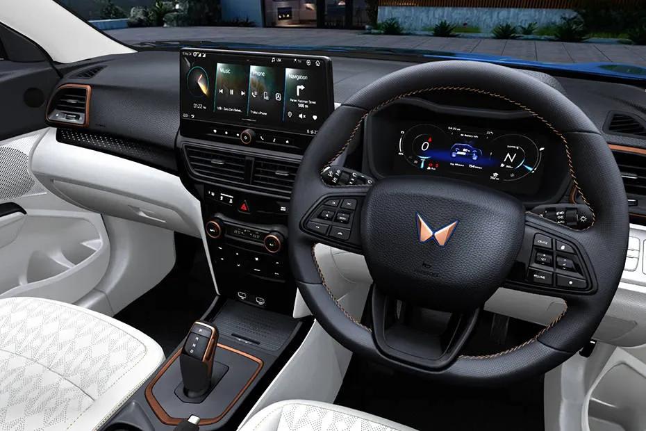 mahindra-xuv-400-ev-dashboard