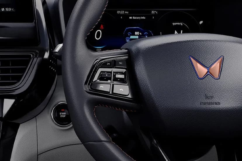mahindra-xuv-400-ev-steering-controls