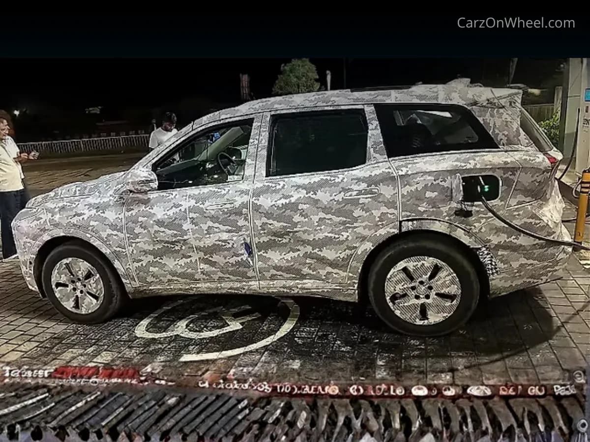 Mahindra XUV700 EV Spied Again: What to Expect