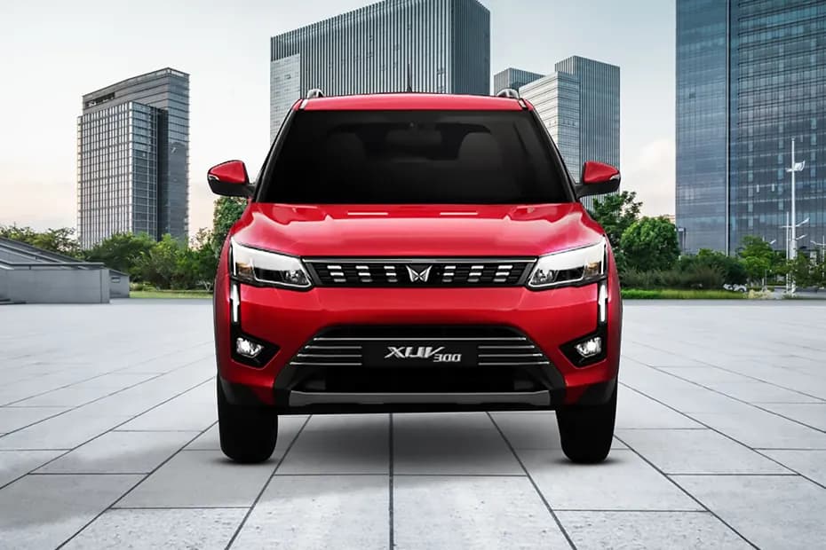 Mahindra XUV300 W8 Opt AMT DT Diesel