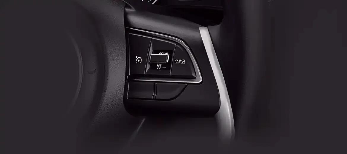 maruti-suzuki-baleno-steering-with-control