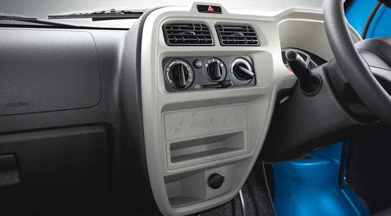 maruti-suzuki-eeco-dashboard