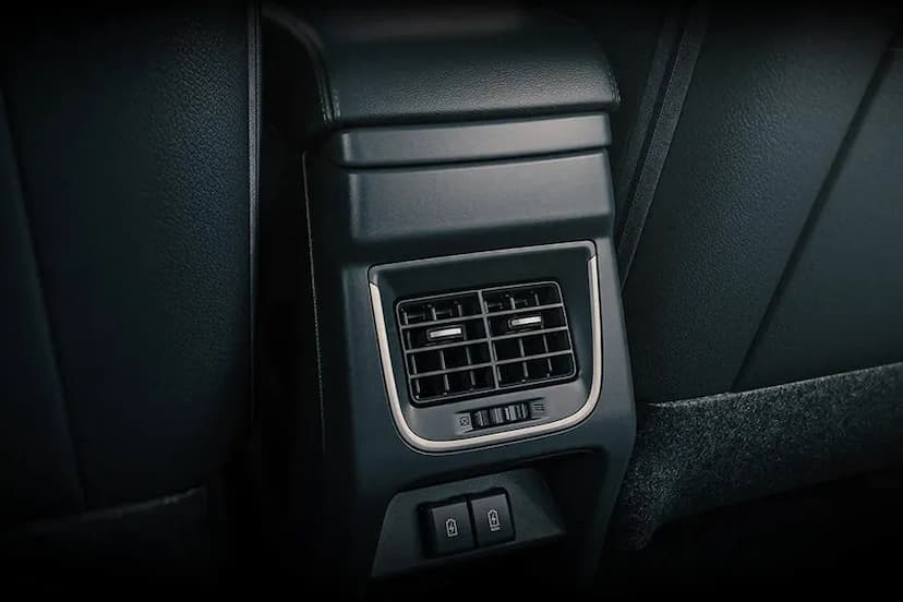 maruti-suzuki-grand-vitara-rear-ac-vents
