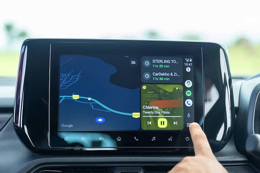 maruti-suzuki-swift-2024-navigation-or-infotainment-system