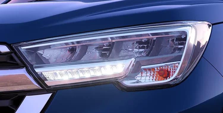 maruti-suzuki-xl-6-head-light