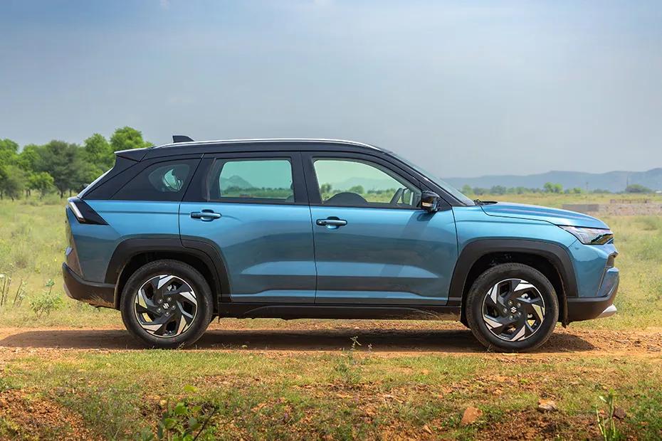 maruti-victoris-right-view