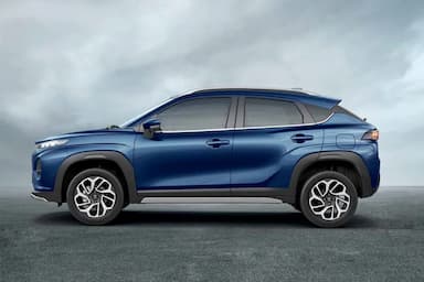 Maruti FRONX Alpha Turbo DT