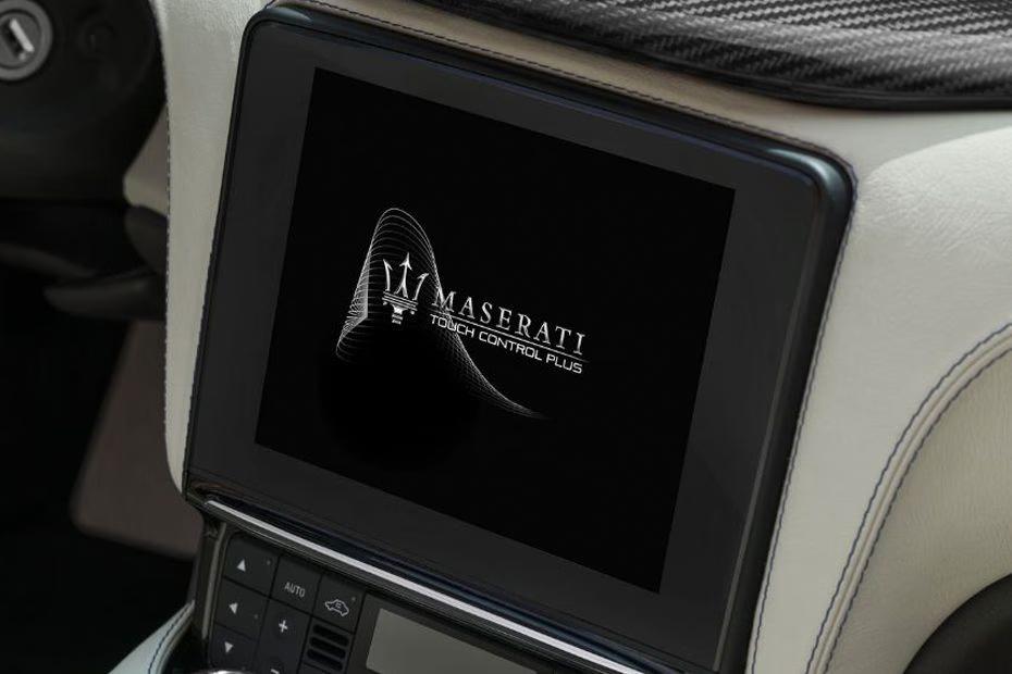 maserati-grancabrio-infotainment-system