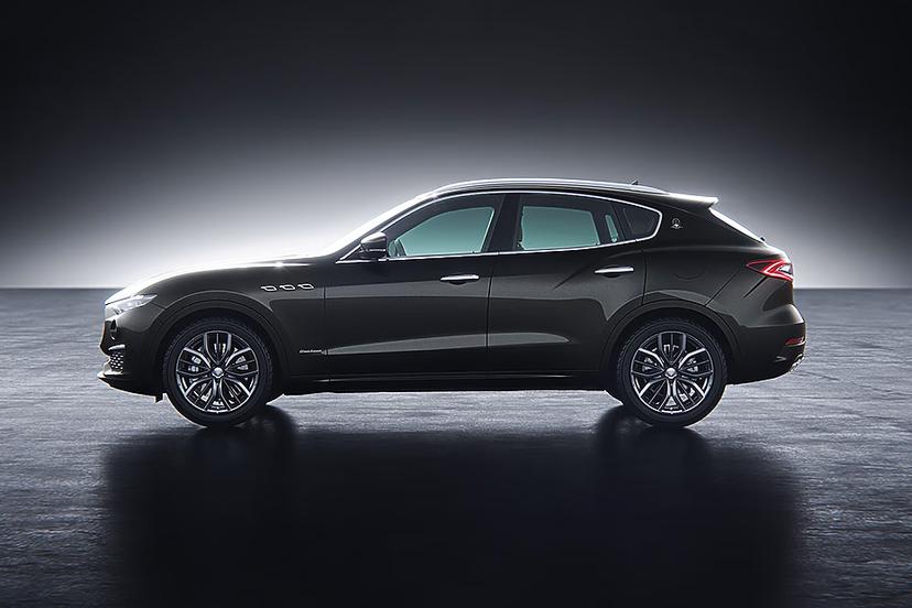 maserati-levante-left-view