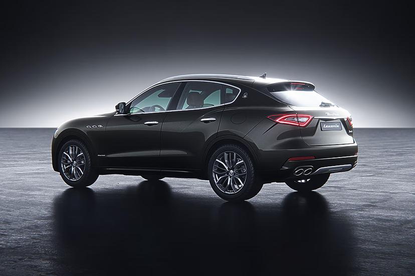 maserati-levante-rear-left-view