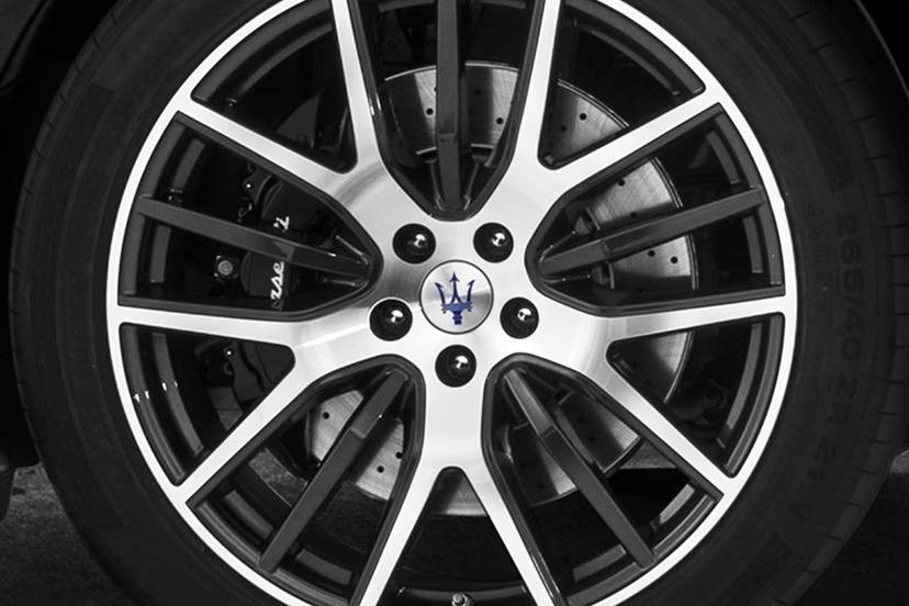 maserati-levante-wheel