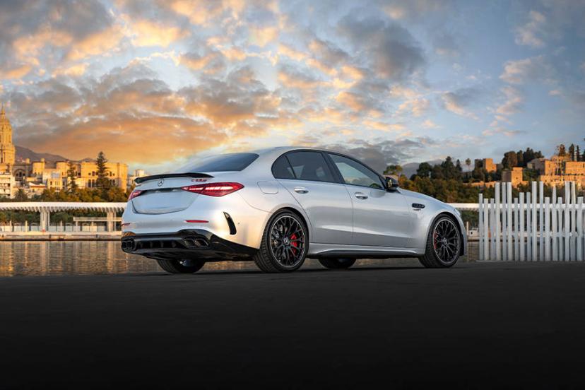 mercedes-benz-amg-c-63-rear-right-view