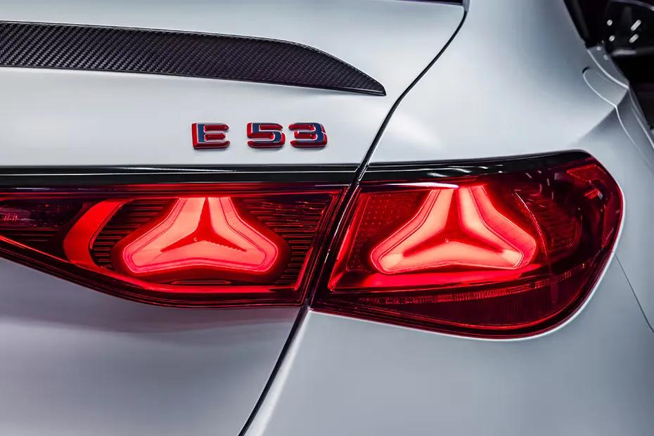 mercedes-benz-amg-e-53-led-taillight