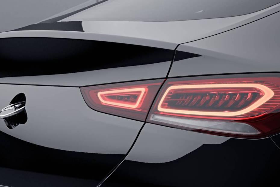 mercedes-benz-amg-gle-53-tail-light