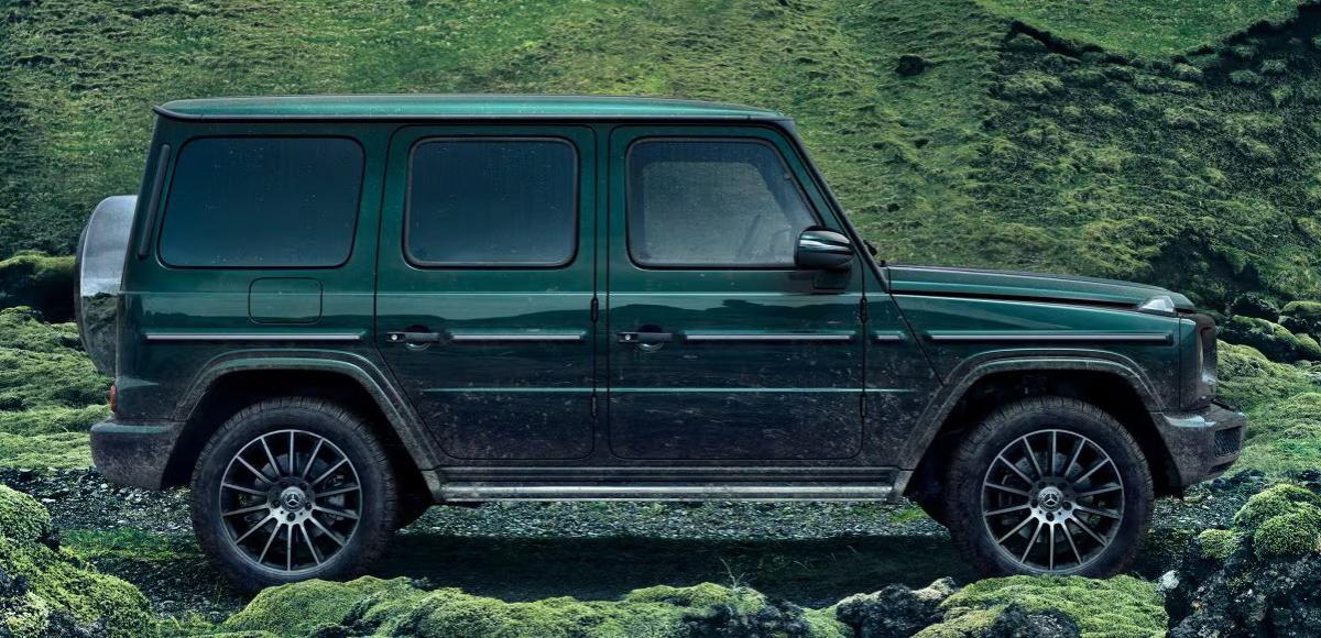 mercedes-benz-g-class-right-view