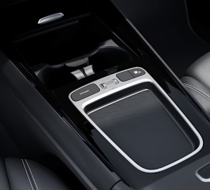 mercedes-benz-gla-cup-holder