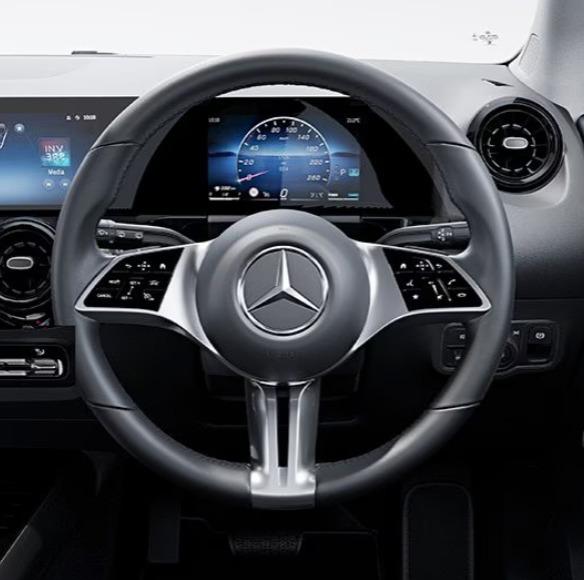 mercedes-benz-gla-steering