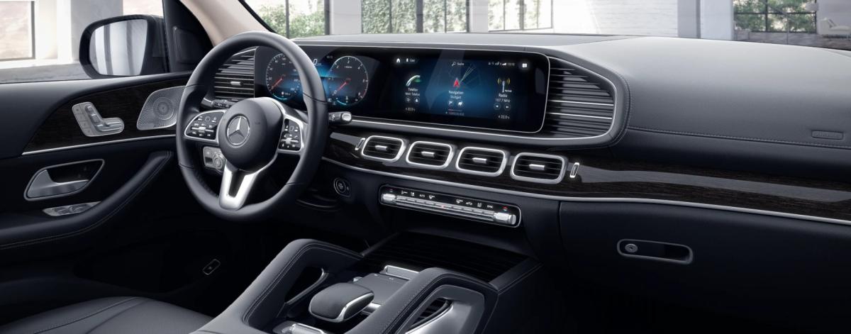 mercedes-benz-gls-dash-board