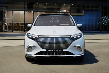 Mercedes-Benz Maybach EQS SUV preview 3