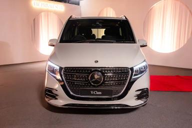 Mercedes-Benz V-Class Extra LWB preview 4