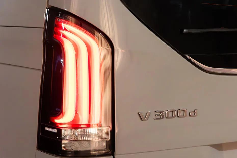 mercedes-benz-v-class-extra-lwb-taillight