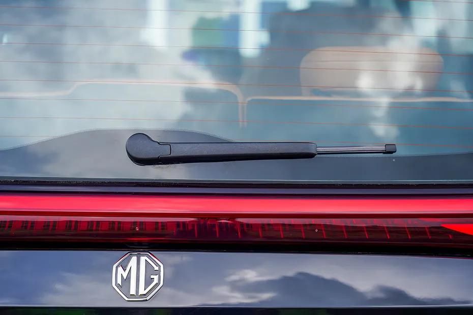 mg-m9-rear-wiper