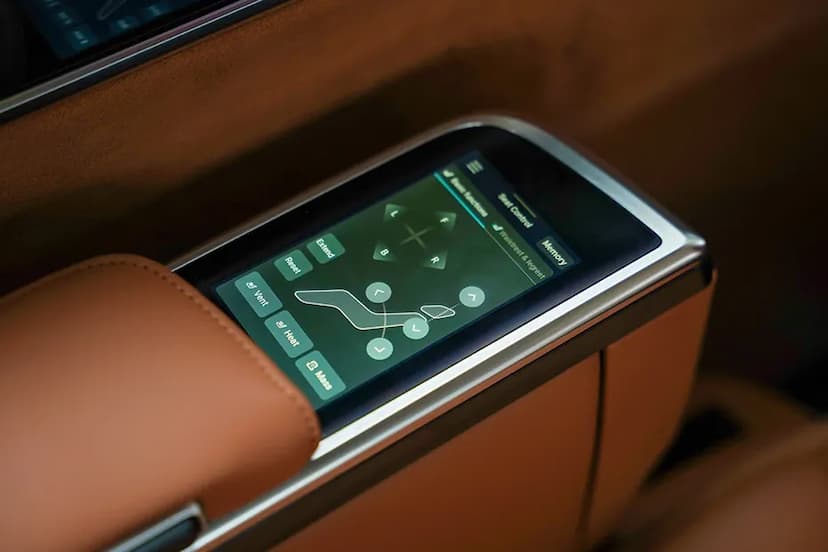 mg-m9-seat-adjustments-control
