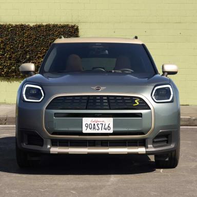 Mini Cooper Countryman preview 3