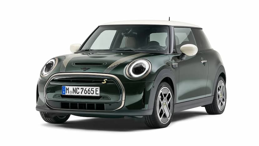 mini-cooper-se-front-left-view