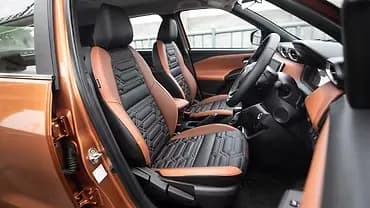 nissan-magnite-front-row-seats