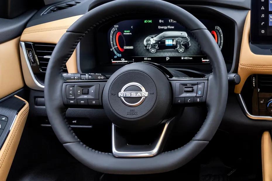 nissan-x-trail-driving-front-right-thired-quarter-view