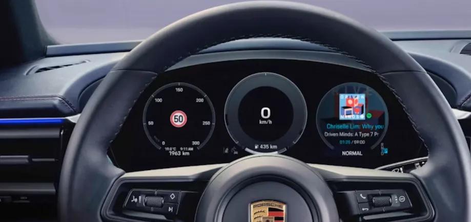 porsche-macan-ev-instrument-console