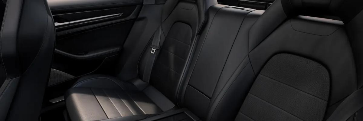 porsche-panamera-seats