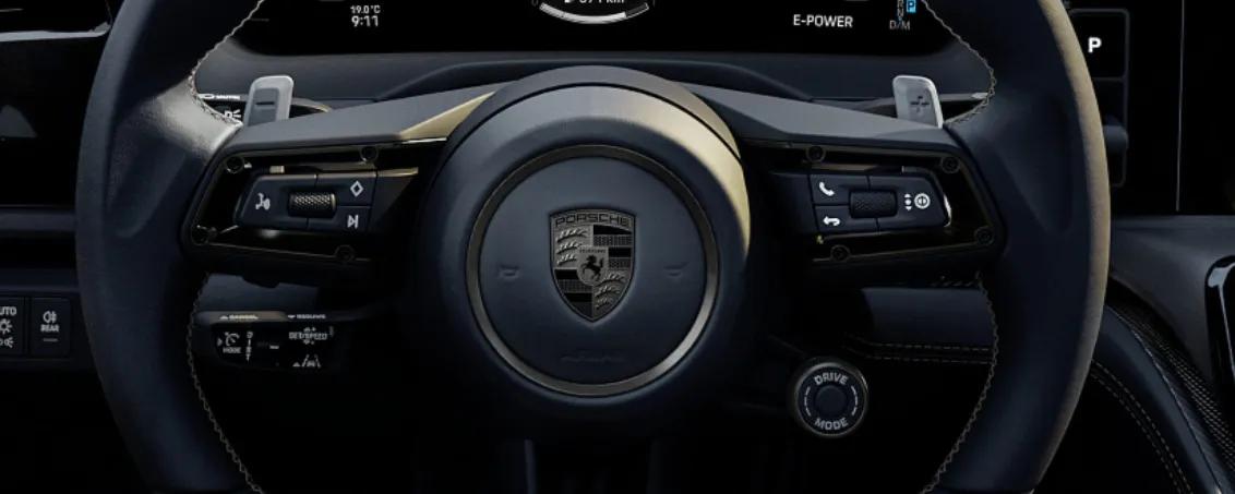 porsche-panamera-steering