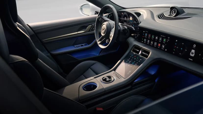 porsche-taycan-dash-board