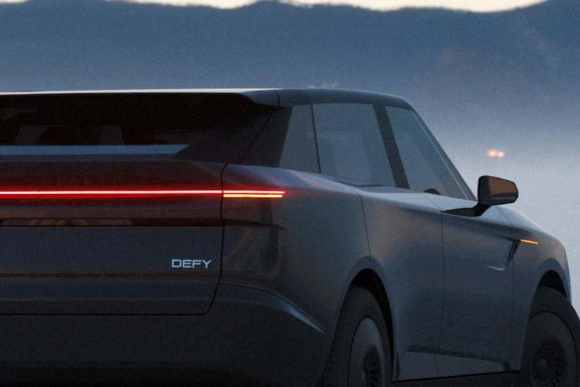 pravaig-defy-taillight