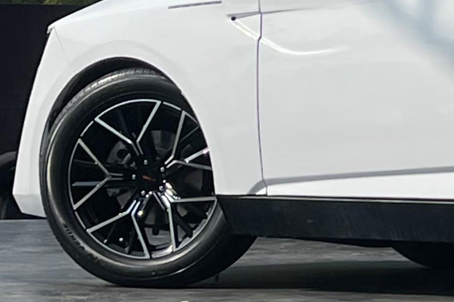 pravaig-defy-wheel