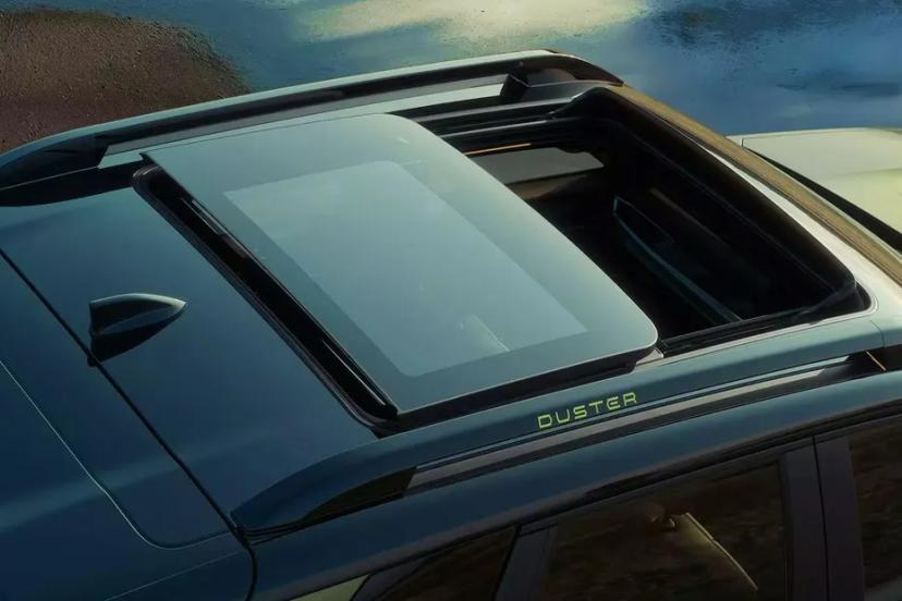 renault-duster-sunroof-(outside)