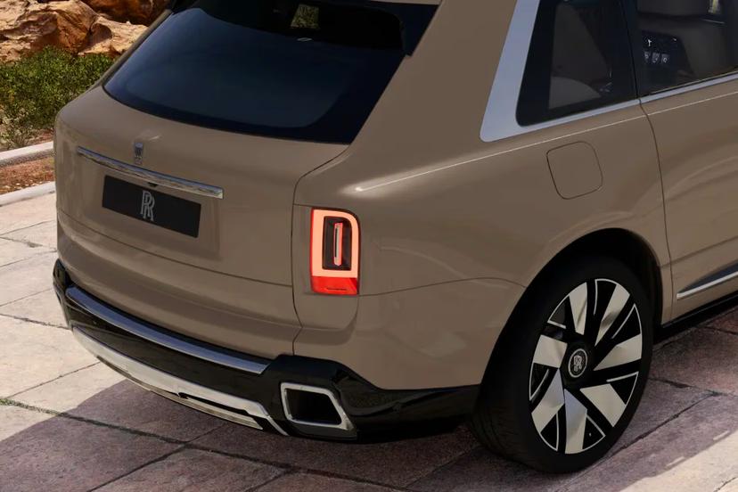 rolls-royce cullinan-taillight