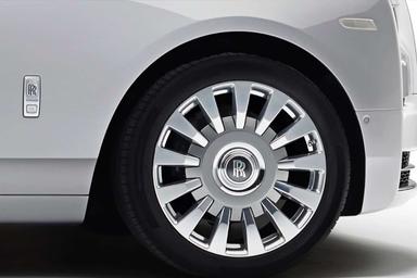 Rolls-Royce Phantom preview 2