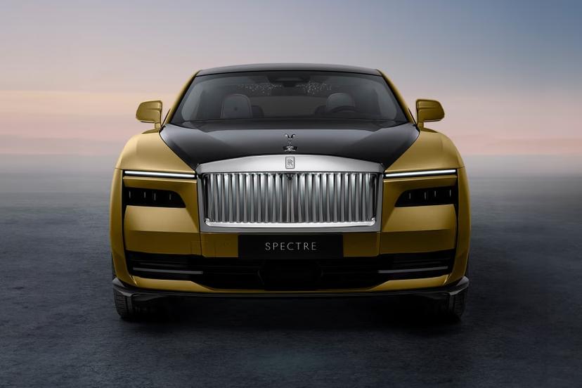 rolls-royce-spectre-front-view